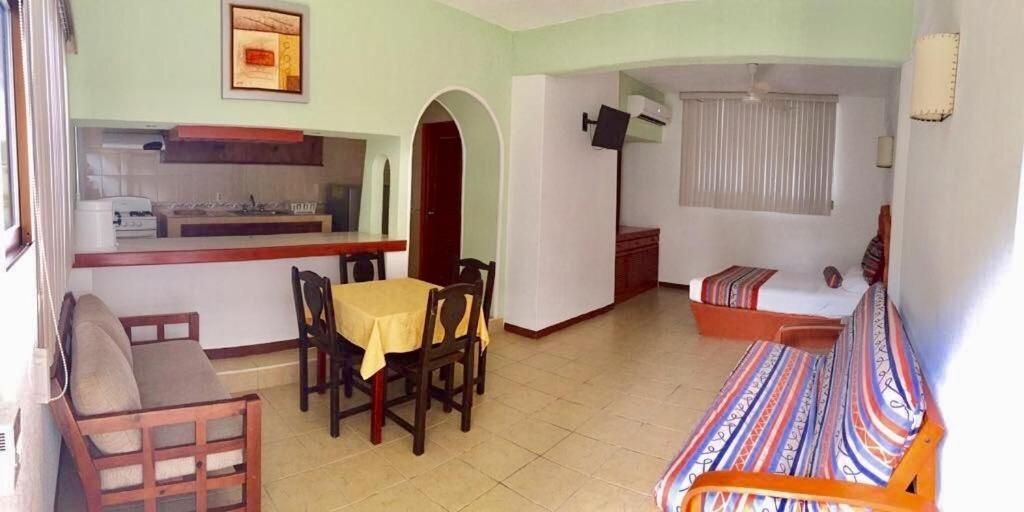 Quinta Carrizalillo Hotel Puerto Escondido  Buitenkant foto