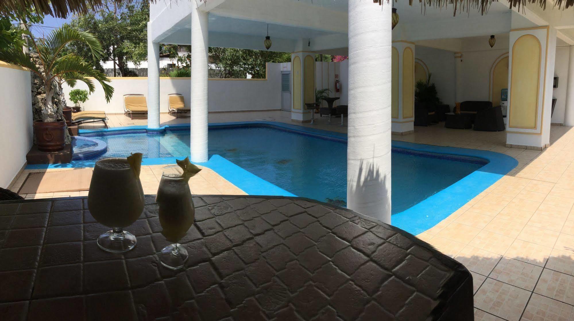 Quinta Carrizalillo Hotel Puerto Escondido  Buitenkant foto